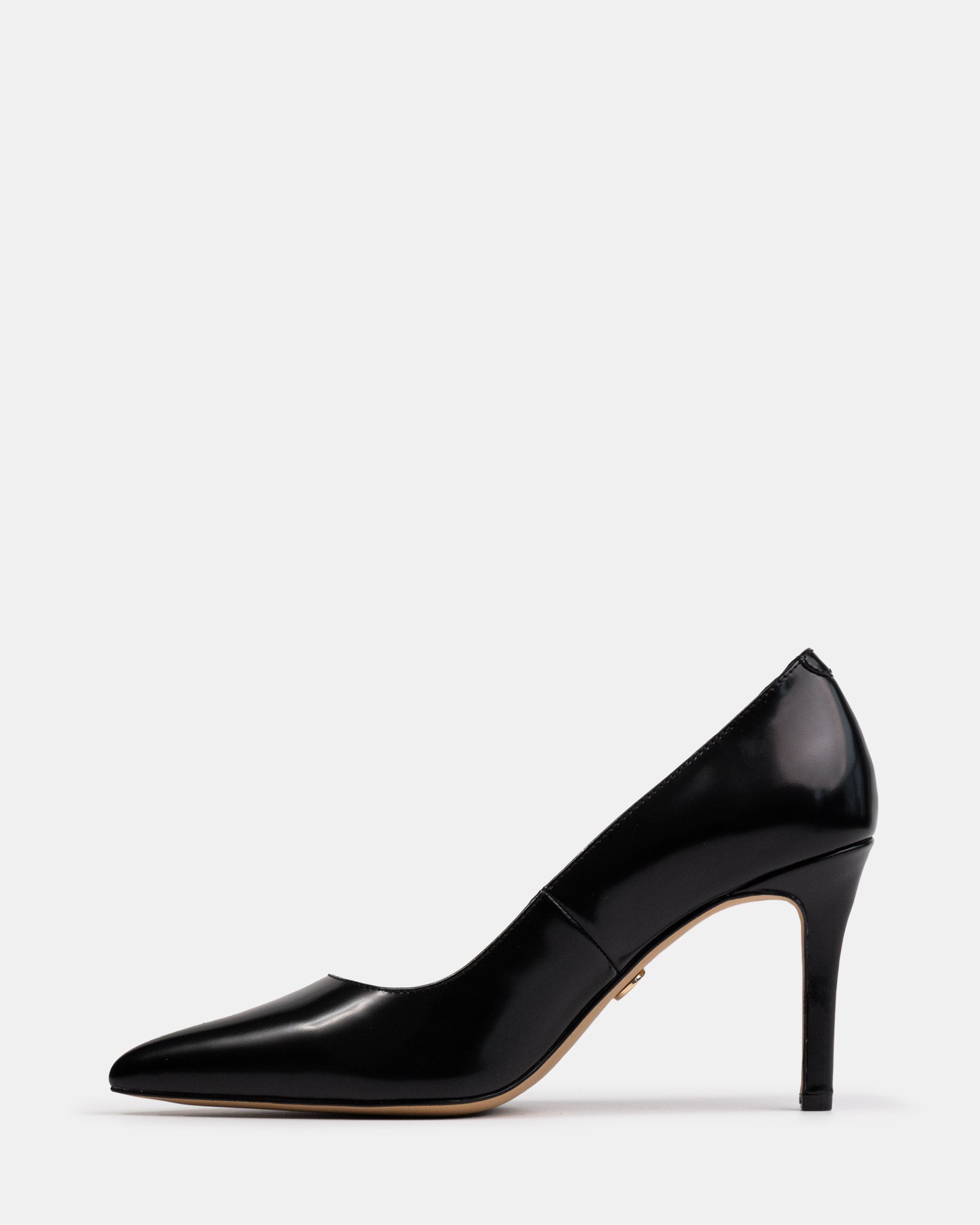 Ravyn Black Shiny Leather Pump