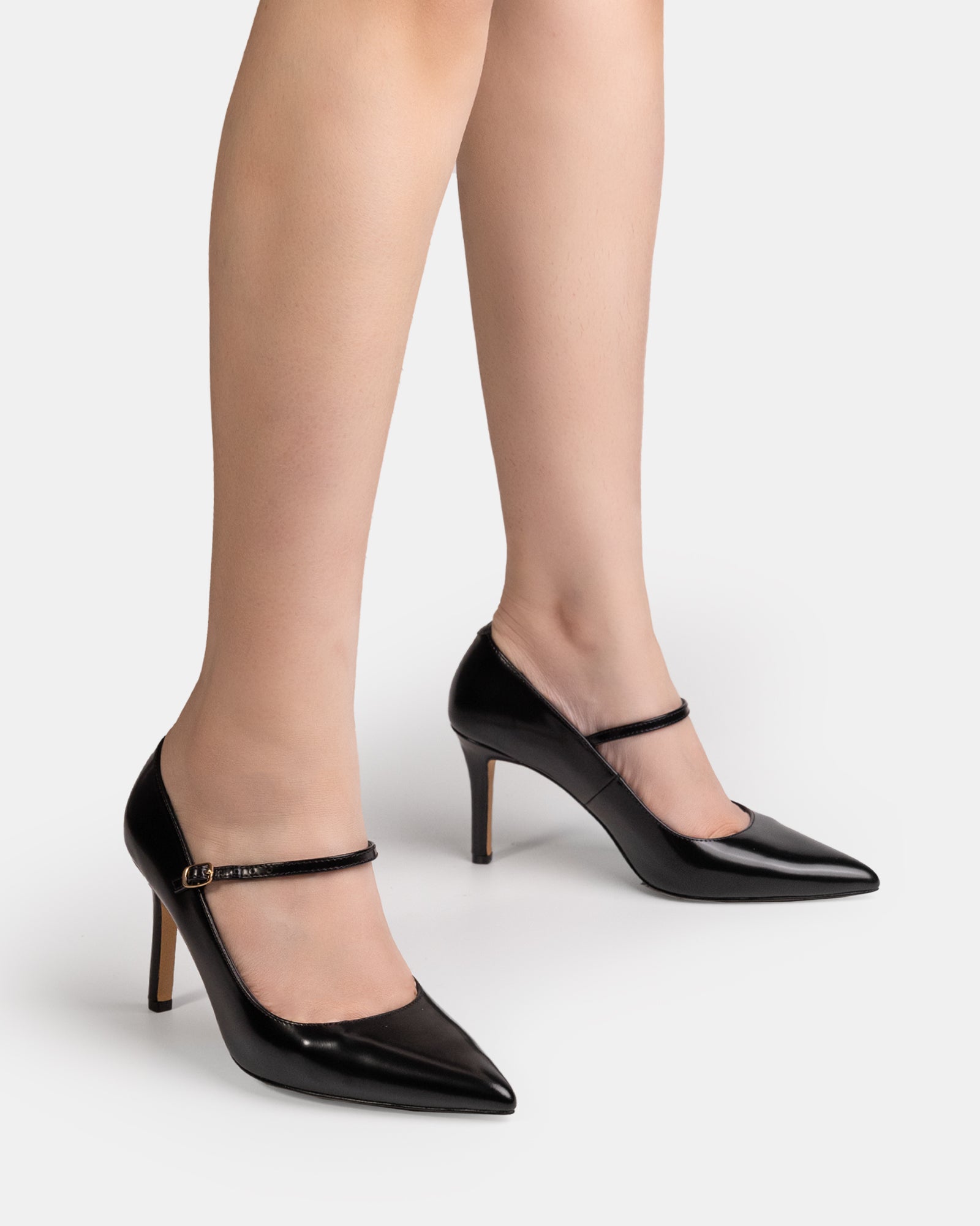 Ryver Black Leather Pump