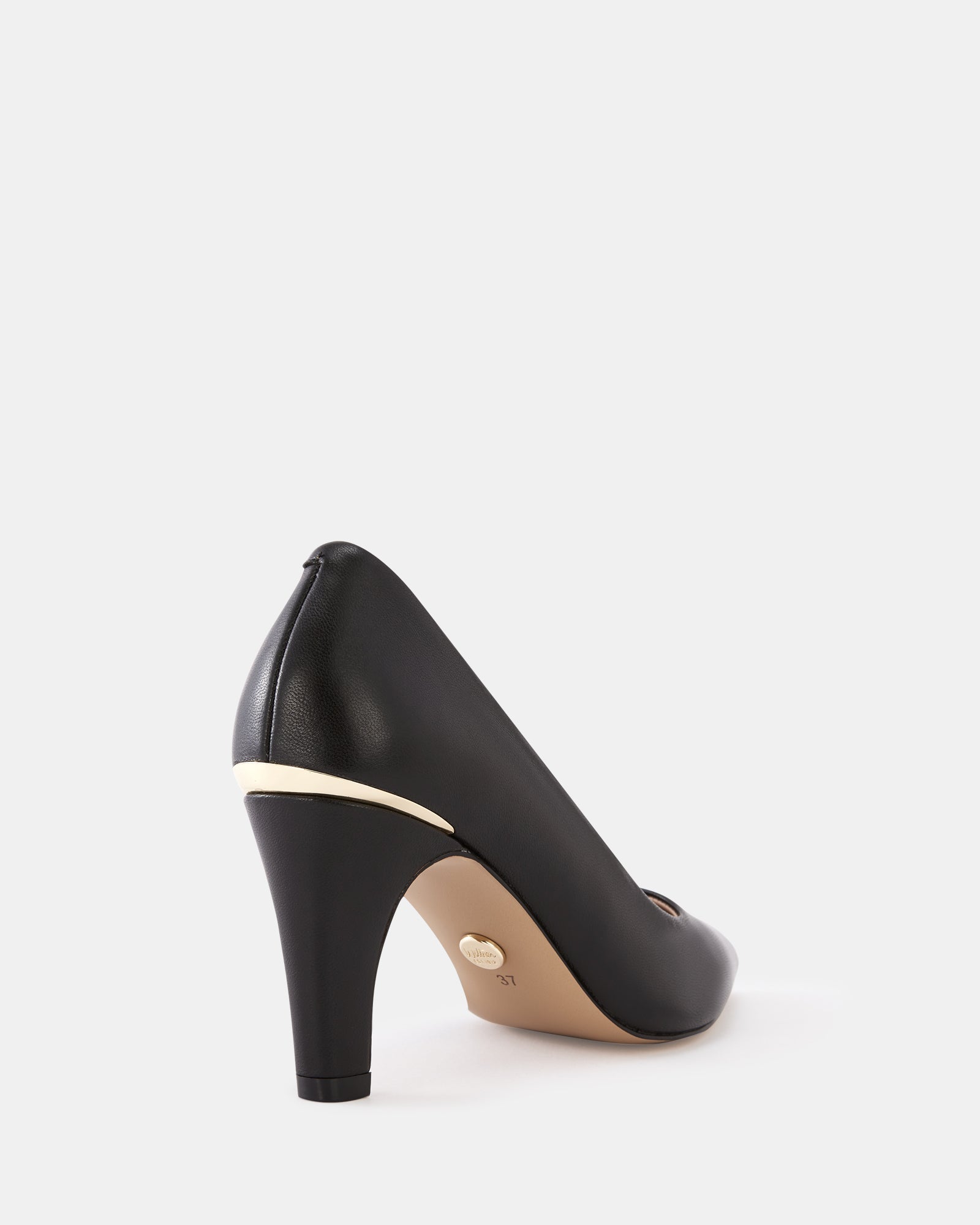 Parisa Black Leather Pump