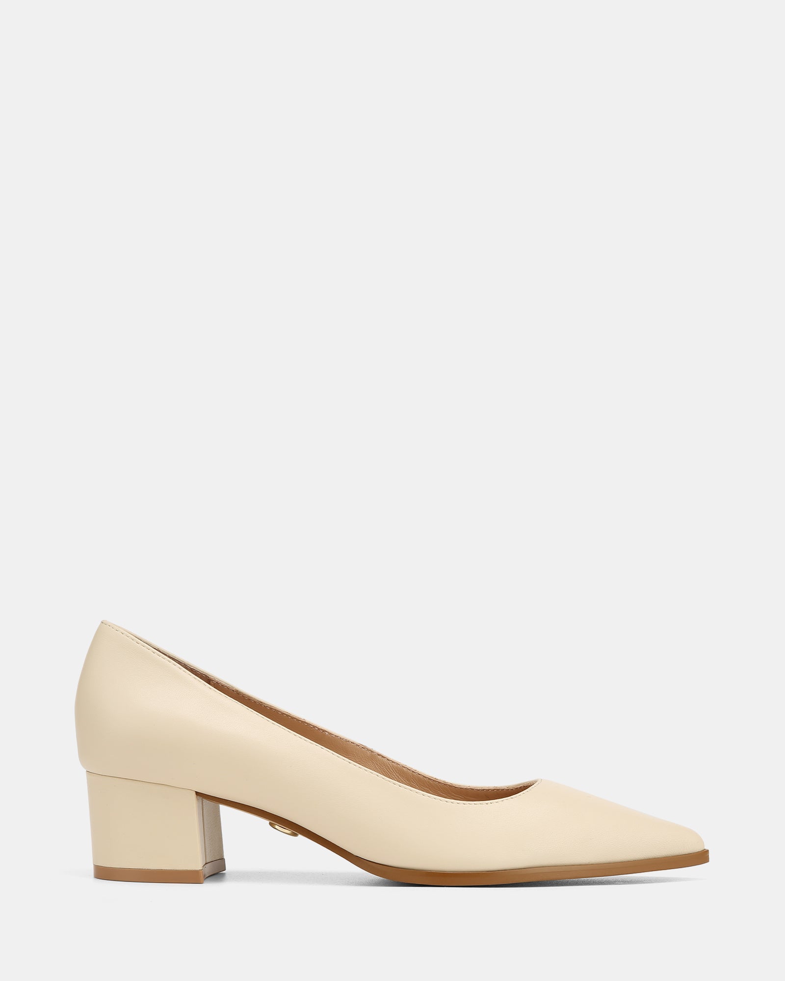 Fae Vintage Ivory Leather Pump