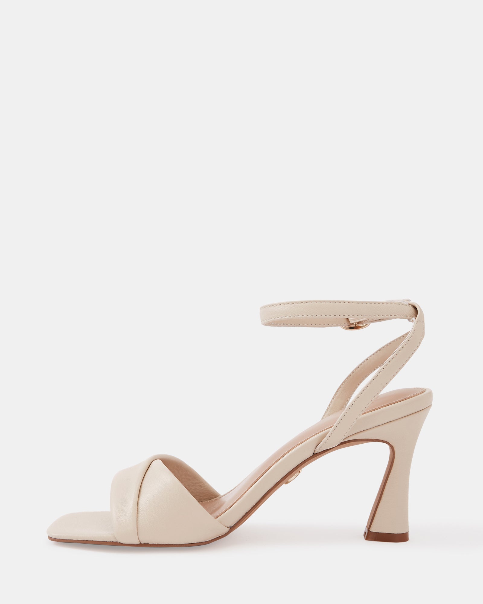 Yolanda Vintage Ivory Leather Flared Heel