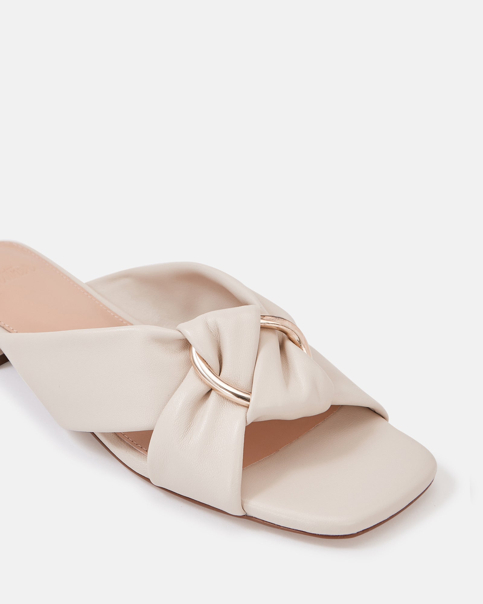 Essence Vintage Ivory Leather Sandal