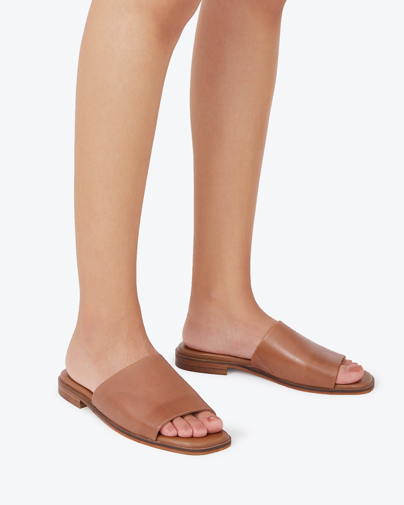 Doro Dark Cognac Leather Slide