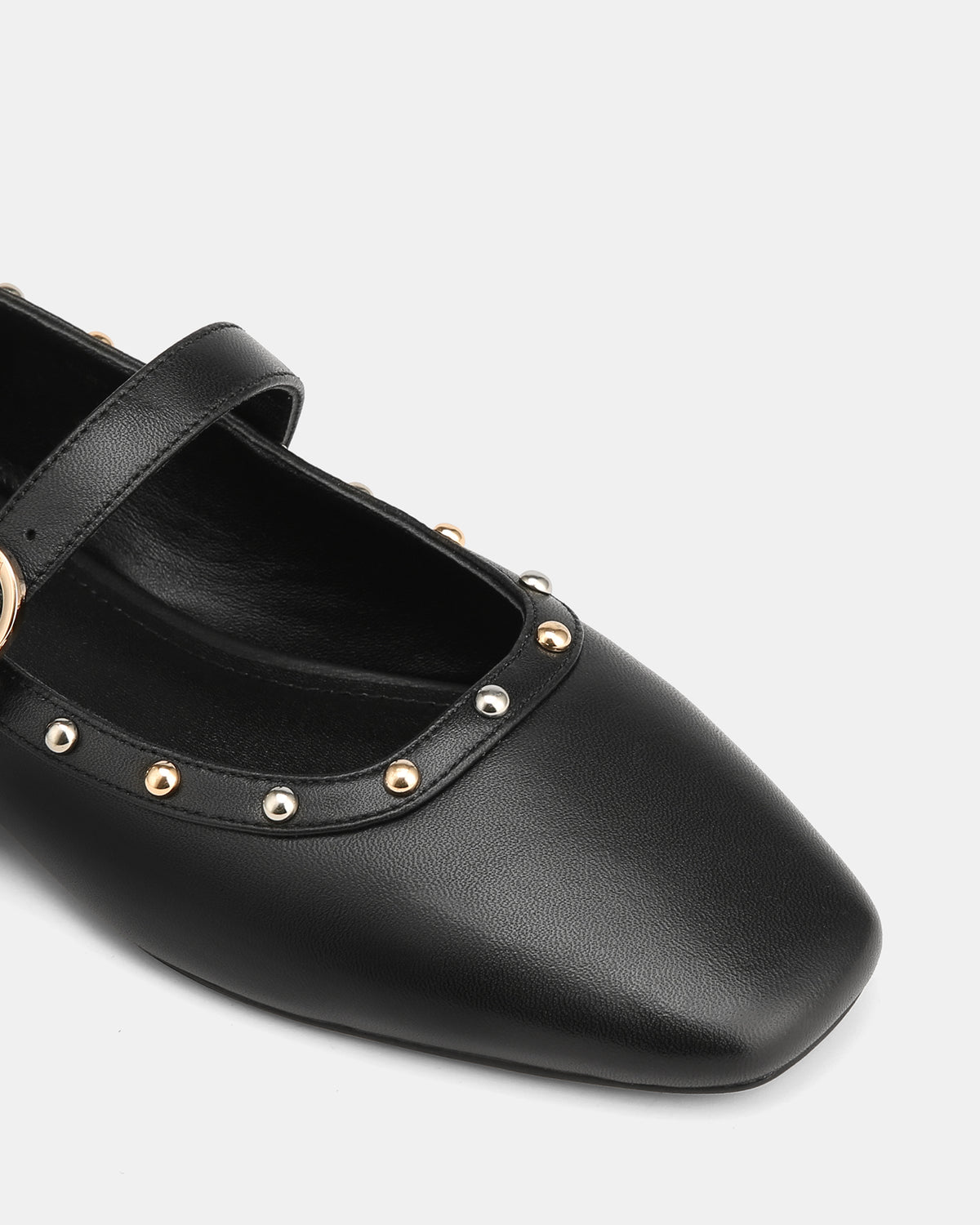 BAILEY CASUAL FLATS BLACK LEATHER
