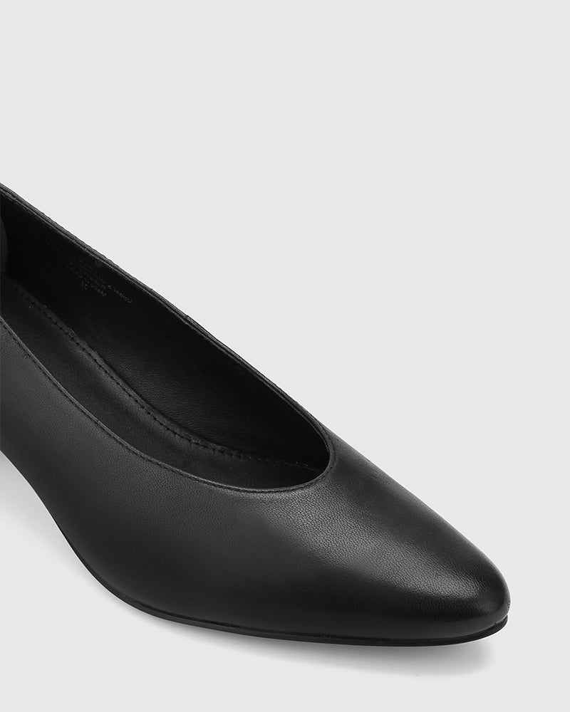 Cara Black Leather Pump