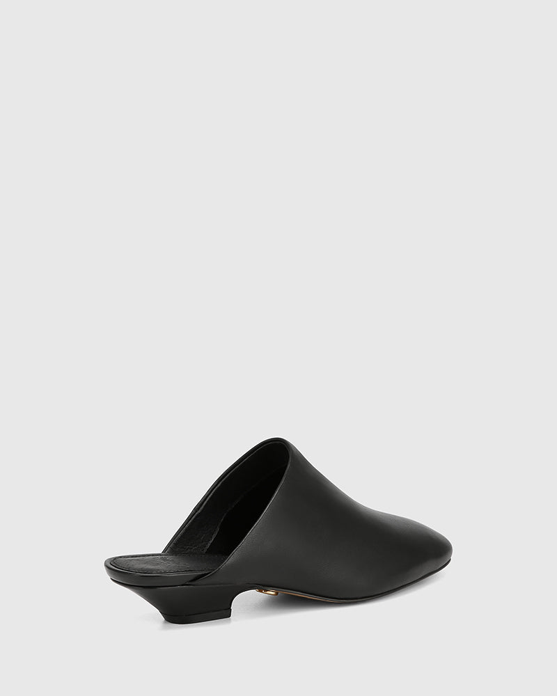 Conan Black Leather Mule