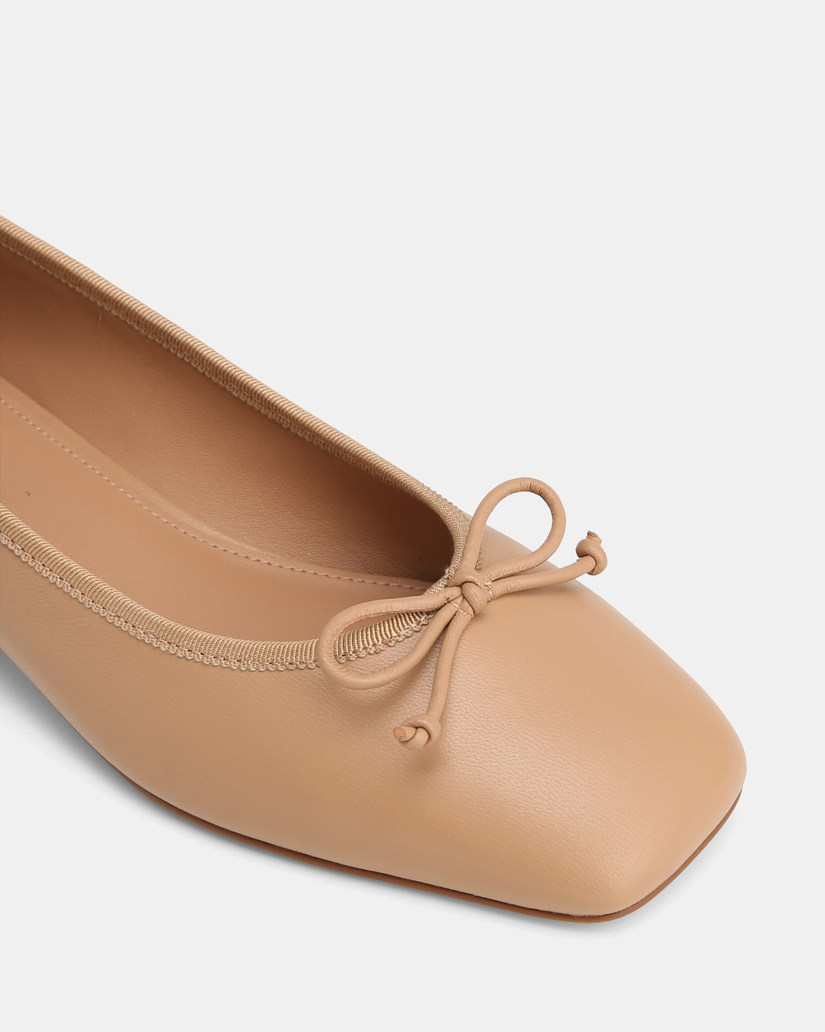 EVE CASUAL FLATS NUDE LEATHER