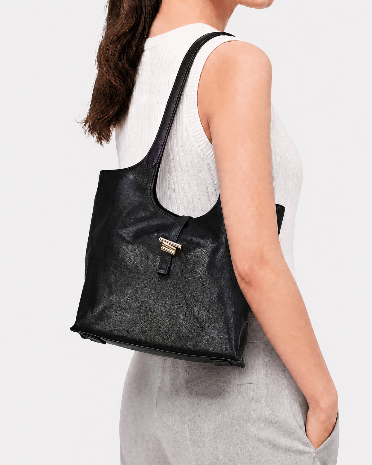 JUNE SHOULDER BAG BLACK LEATHER