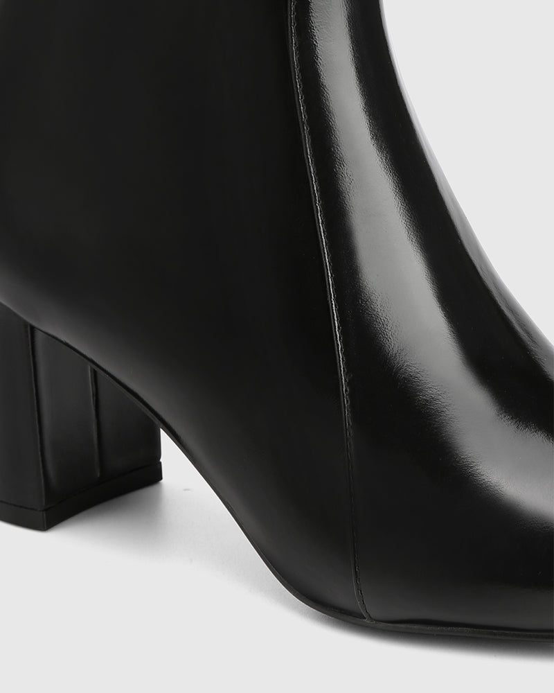 Kilton Black Shiny Leather Ankle Boot