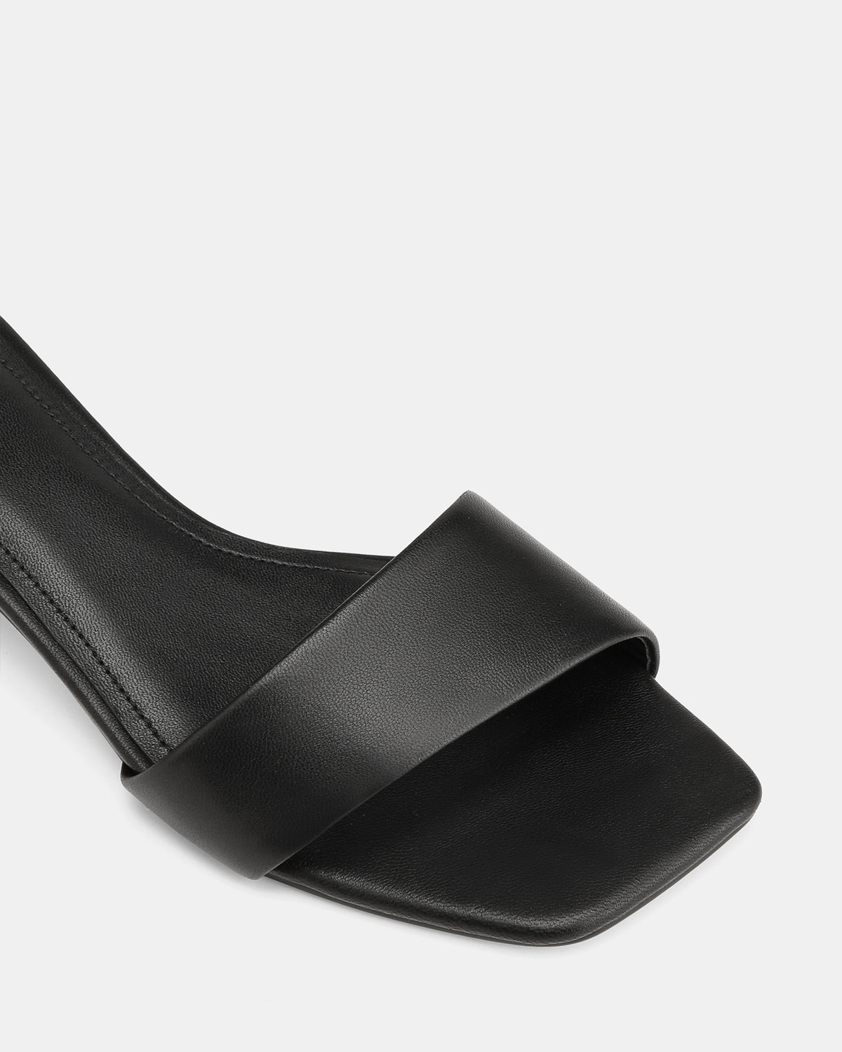 KYLO LOW SANDALS BLACK LEATHER