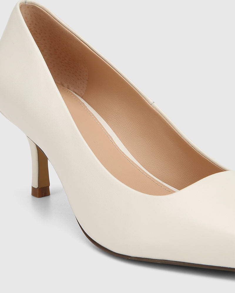 Maine Off White Leather Pump