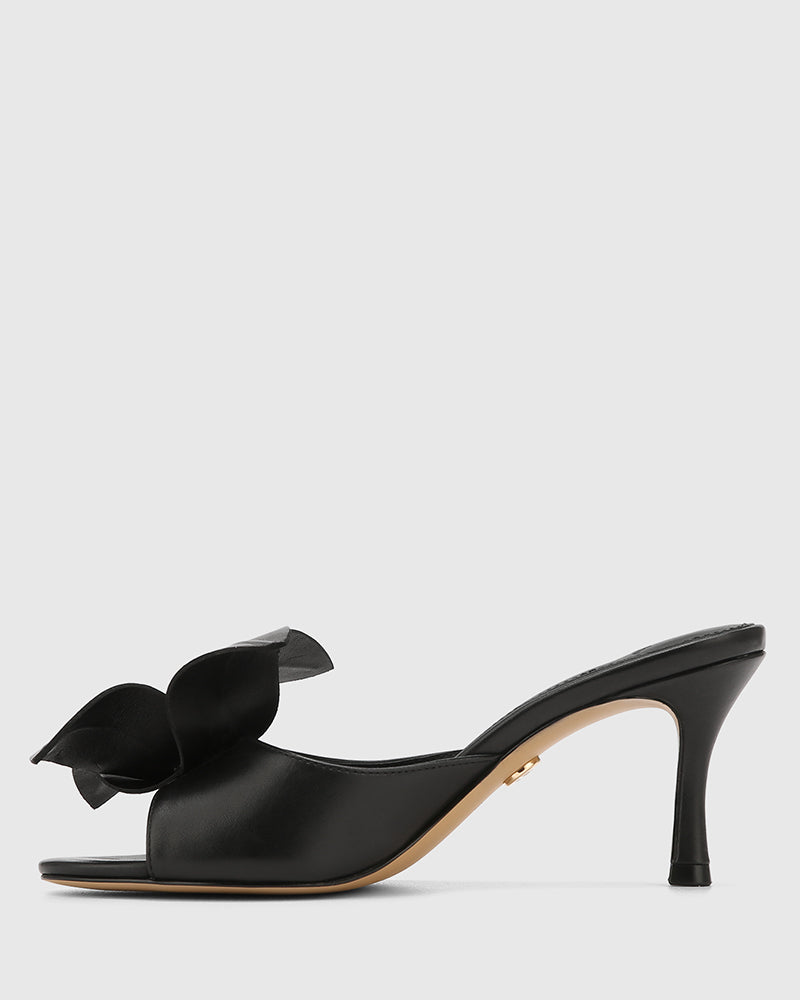 Oliva Black Leather Mule